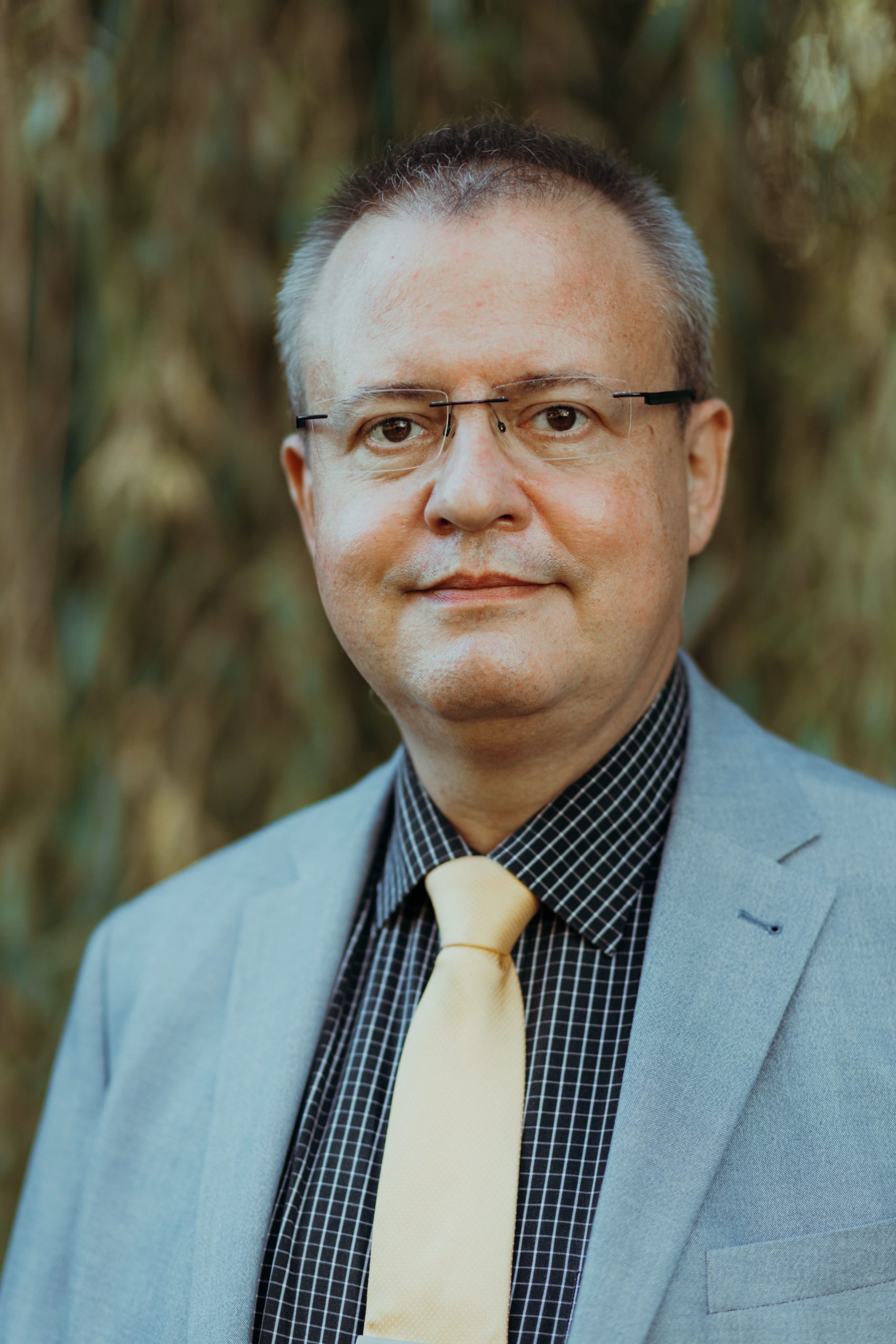 Dr. Thomas Roessing